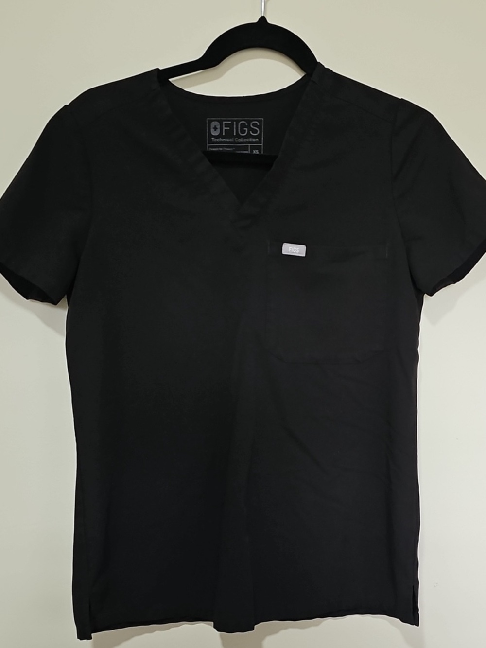 Figs Women’s Black Catarina Scrub Top